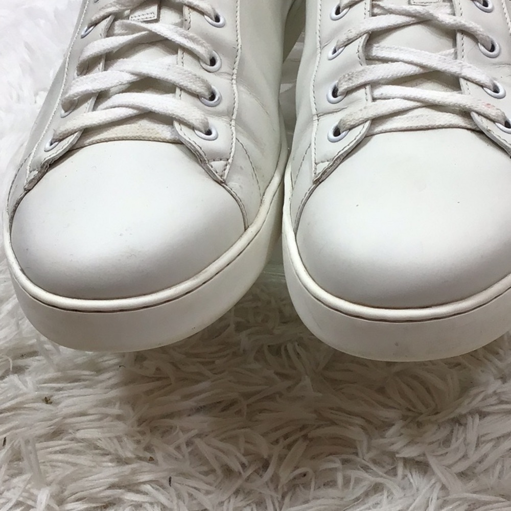 Gucci mens Ace White Leather Sneakers - Picture 4 of 12